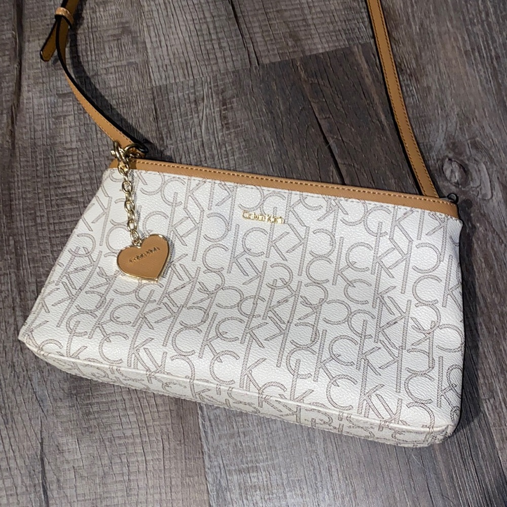 Calvin Klein Crossbody